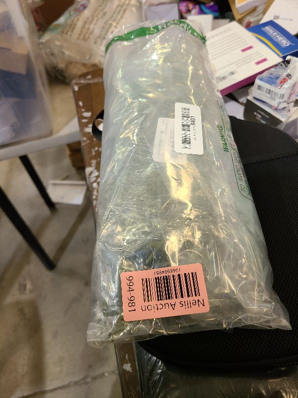 Photo 1 of 40 Pcs Artificial Pine Branches Assorted Faux Pine Stems Cedar Leaves Needle Sprigs Plastic Fake Christmas Greenery Pine Picks for Xmas Tree Wreaths Garlands DIY Accessories Home Decor (40, Green)