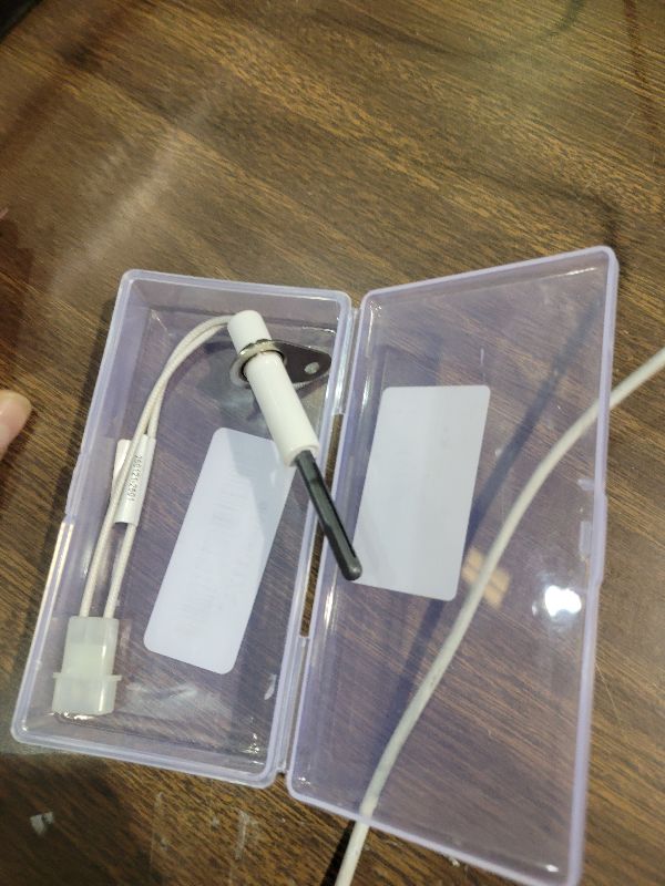 Photo 1 of 201657-03S Furnace Hot Surface Ignitor.Compatible With Goodman, Amana, Janitrol.20165703S Replace 201657-03,601TB, 20165702, 20165702S,0230K00001, IGN02004.10 year warranty.