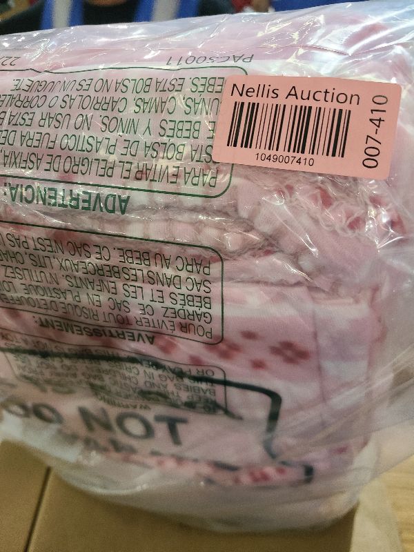 Photo 1 of 12 Pcs 50 x 60 Inch Christmas Gingerbread Man Throw Blankets Pink Gingerbread Fleece Throw Blankets Bulk Xmas Winter Holiday Soft Fleece Blanket Cozy for Home Bedding Couch Airplane Homeless Gift