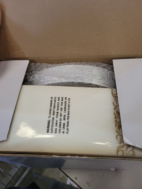 Photo 1 of 175pcs Gold Plastic Dinnerware Set – Elegant Disposable Plates, Cups, Utensils & Napkins for Wedding, Party, Birthday, Graduation