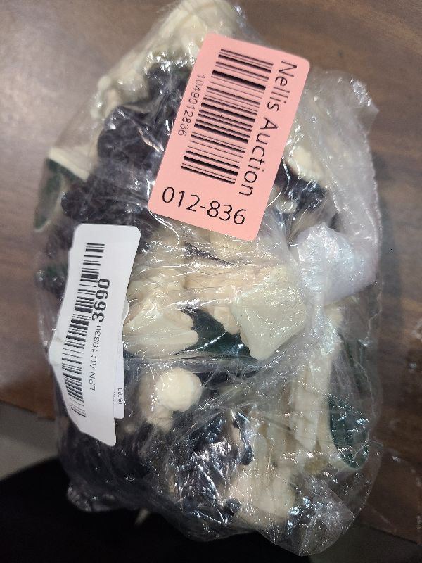 Photo 1 of 3 3/4" BLACK & WHITE Roman Legion Plastic Chess Pieces - felted