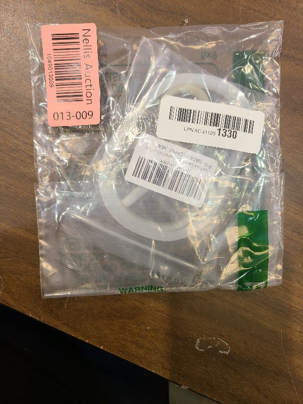 Photo 1 of 3 Pack Rubber Gaskets Replacement?BEBEEPOO Rubber Gaskets 3.94 inch Sealing Gaskets White O-Ring Replacement Parts for Blender CT680 BL456-30 BL681A BL682,blender base and blade are 7 fins.