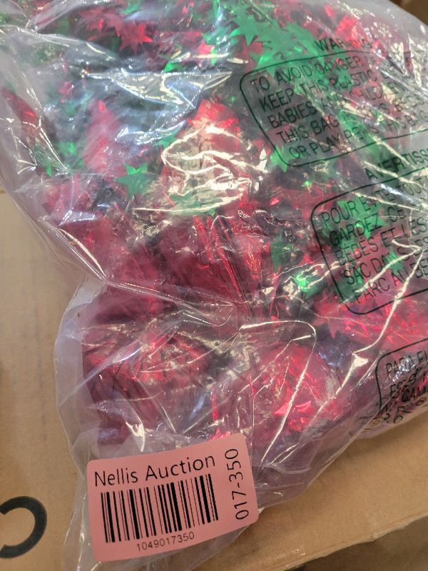 Photo 1 of 12 Pack Christmas Metallic Foil Spray Centerpiece Star Table Decoration Burst Table Centerpieces for Xmas Birthday Wedding Anniversary Holiday Party Supplies Decor, Red&Green