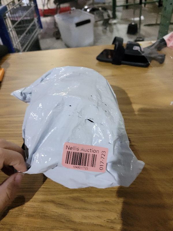 Photo 1 of 2026 Car Ice Scrapers,Snow Scraper,Magical Ice Scrapers for Car Windshield,4 Pcs Portable Multifunctional Snow Remover Wiper,Upgrade 2-in-1 Refueling and Deicing Removal,Universal for Bus, Truck, SUV