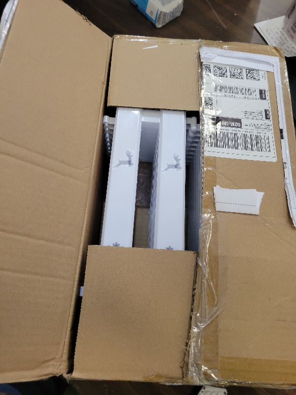 Photo 1 of 18pcs Christmas Tree Gate, 15.7 Inches Tall Christmas Tree Picket Fence for Dogs, Round Toddler Baby Proof White Gate Around Xmas Tree, Thick Plastic Reja para Arbol de Navidad Pet Cat Protector