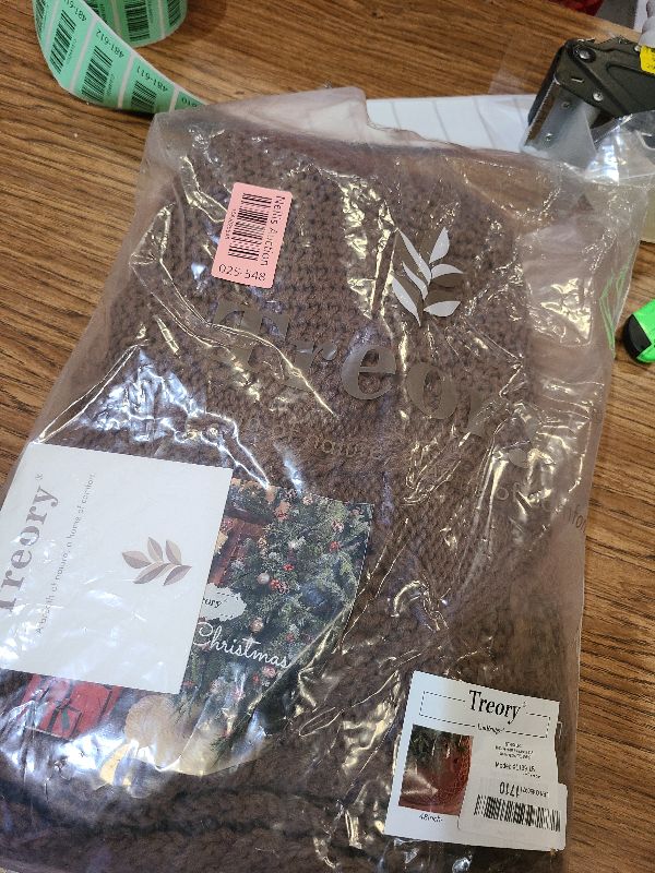 Photo 1 of 48 inch Christmas Tree Skirt: Diamond Edge Knit Tree Skirt for 7.5ft Tree, Western Brown Tree Skirt, Vintage Tree Skirts, Rustic Farmhouse Christmas Decorations