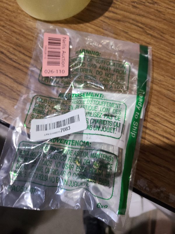 Photo 1 of 1pc Bronze Color Miniature Lamps for Dollhouse, Doll House Retro Oil Lantern Dollhouse Accessories Scene Ornaments Dollhouse Miniature Scene Model Hurricane Lantern Kerosene Lamp Furniture Decoration