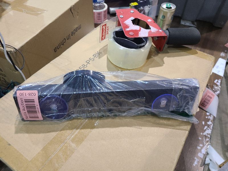 Photo 1 of 1 Pack Hair Extension Holder For Styling Suction Cups, Metal Hair Extension Display Hair Hanger Tool,Hair Rack Stands For Washing/Styling/Colouring/Drying/Braiding