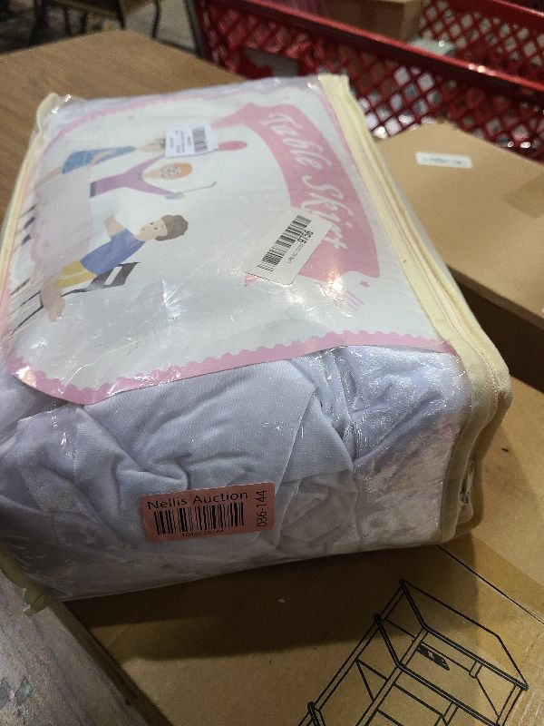 Photo 1 of 2 Pack White Velvet Tablecloths for 6 Foot Rectangle Tables, Stretchy Spandex Thick Soft Cloth Fitted Table Cover 6 ft Table Cloths 90x132in Skirt for Parties Weddings Birthday Banquet Baby Shower