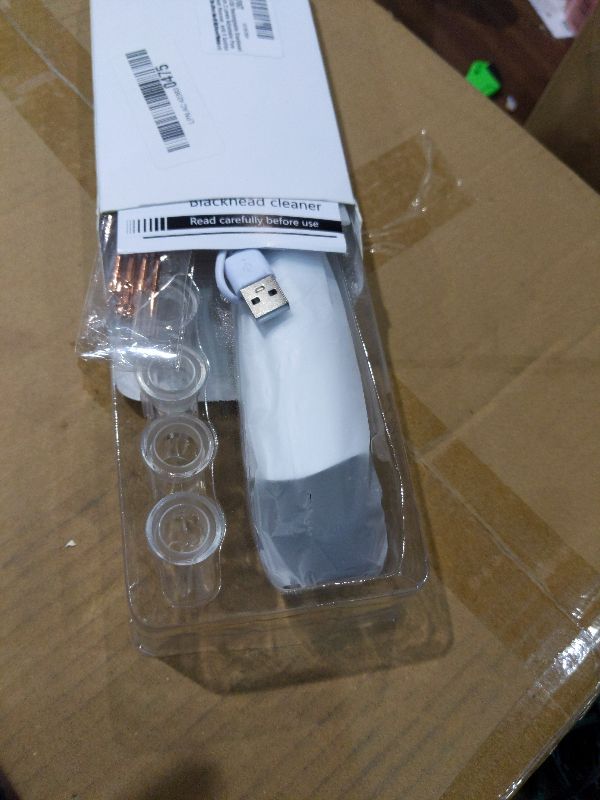 Photo 1 of 2025 Pore Vacuum, USB Rechargeable Blackhead Remover Vacuum,3 Levels Adjustable Pore Vacuum Blackhead Remover, with 6 Suction Power Probe,4 Golden Needle face Vacuum Pore Cleanser Kit-White