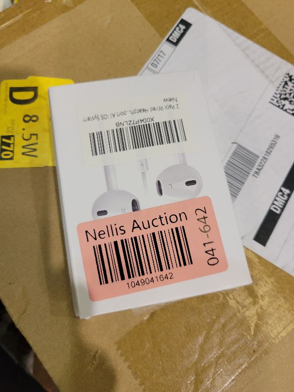 Photo 1 of 2 Pack Wired Headphones for iPhone Earbuds with Built-in Microphone & Volume Control Nosie Reduction Earphones Headsets Compatible with iPhone 14 13 12 11 Pro Max XS XR X 8 7, Support All iOS System