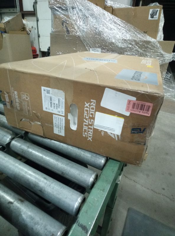 Photo 3 of ASUS ROG Strix 27” 4K HDR400 USB-C Gaming Monitor(XG27UCS)–UHD (3840 x 2160), 160Hz, 1ms, Fast IPS,130% sRGB,Extreme Low Motion Blur Sync, G-Sync Compatible, DisplayWidget, Tripod socket, 3yr warranty