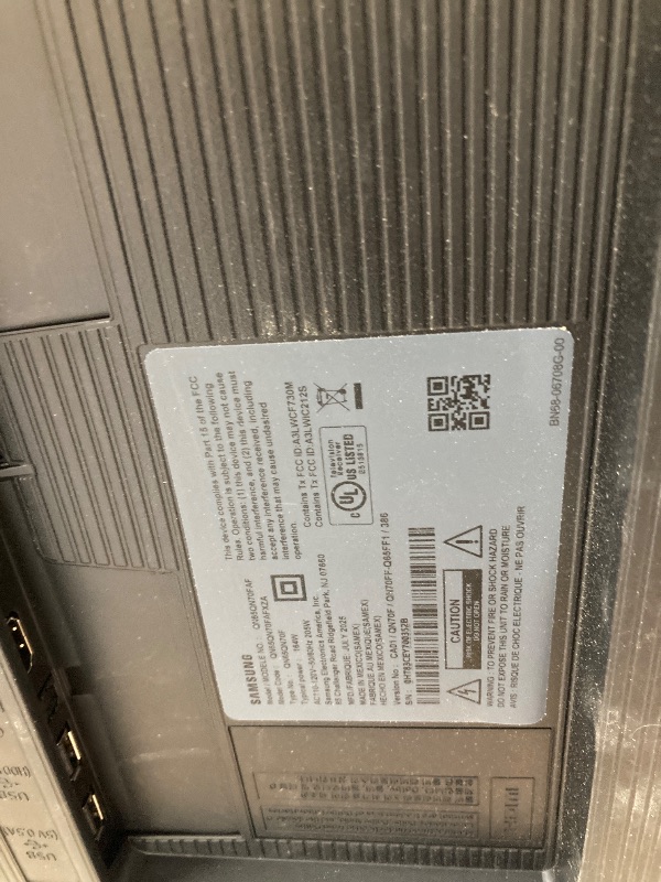 Photo 1 of **NO REMOTE/LARGE LINE DOWN SIDE OF SCREEN-SEE PIC****Samsung 65-Inch Class Neo QLED QN70F 4K Mini LED Smart TV (2025 Model) NQ4 AI Gen2 Processor, Quantum Matrix Technology Slim, Motion Xcelerator 144Hz, Samsung Vision AI, Alexa Built-in