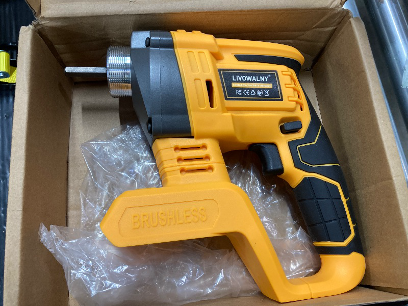 Photo 1 of ***MISSING CHARGER***WHAT YOU SEE IN THE BOX IS WHAT IS INCLUDED***ELECTRIC CONCRETE VIBRATING TOOL***MISSING CHARGER***WHAT YOU SEE IN THE BOX IS WHAT IS INCLUDED***