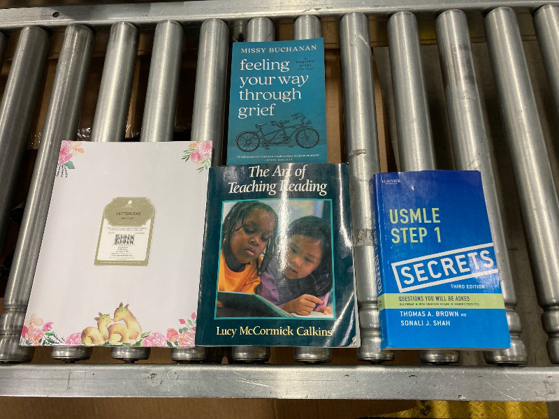 Photo 1 of ***3 DIFFERENT BOOKS AND LETTERHEAD INCLUDED***
USMLE STEP 1 SECRETS,(USED & SLIGHT DAMAGE)
THE ART OF TEACHING READING,(USED & SLIGHT DAMAGE)
FEELING YOUR WAY THROUGH GRIEF,
LETTERHEAD PAPER, 
***3 DIFFERENT BOOKS AND LETTERHEAD INCLUDED***