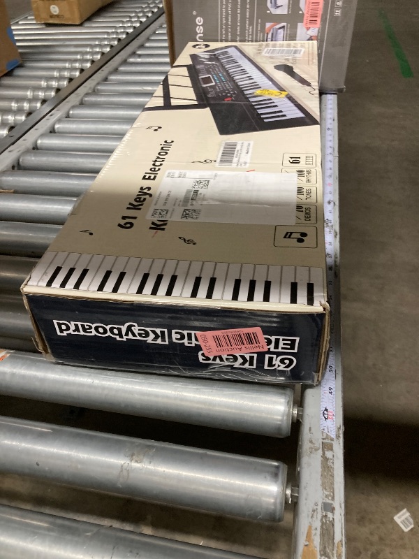 Photo 1 of ***partial set****
Piano Keyboard, 61 Key Upgrade Kids Pianos Music Toy with Light-up Keys & Pro Teaching Modes, Dual Speaker, 70 Demos,100 Tones, 100 Rhythms Perfect Christmas/Birthday Gift for Kids (Purple)