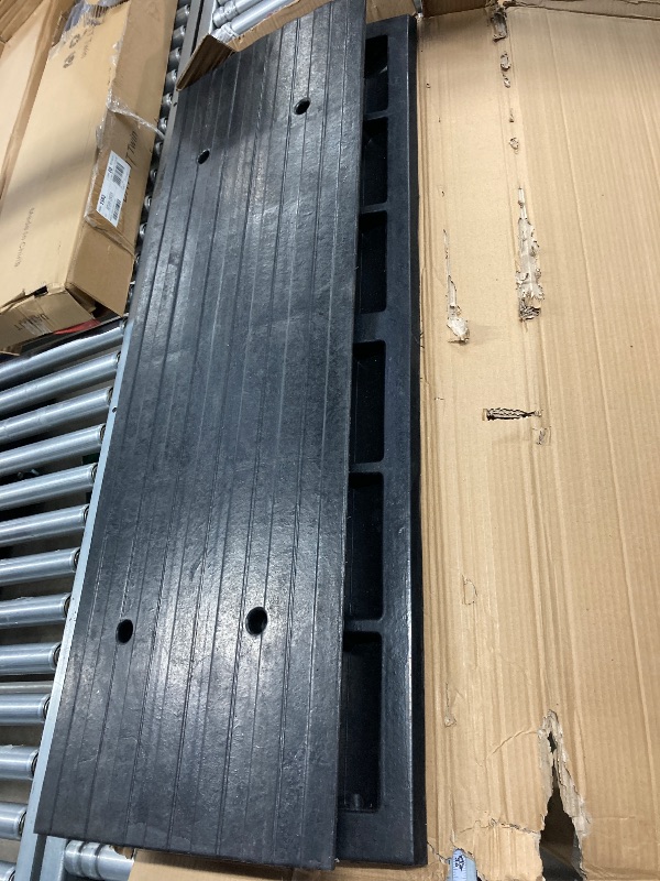 Photo 1 of  ** SET OF TWO**Rubber Threshold Ramp Car Ramp Adjustable Curb Ramp Heavy Duty Loading Ramp - for Loading Docks, Garages, Sidewalks, Trucks, Scooters, Bicycles, Motorcycles