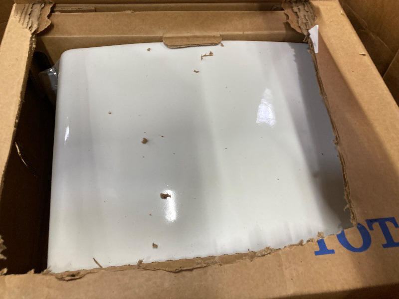 Photo 1 of ***THIS IS TANK ONLY***SELLING AS PARTS ONLY***
TOTO Drake ONE-Piece TANK ONLY Cotton White - CST776CSG#01