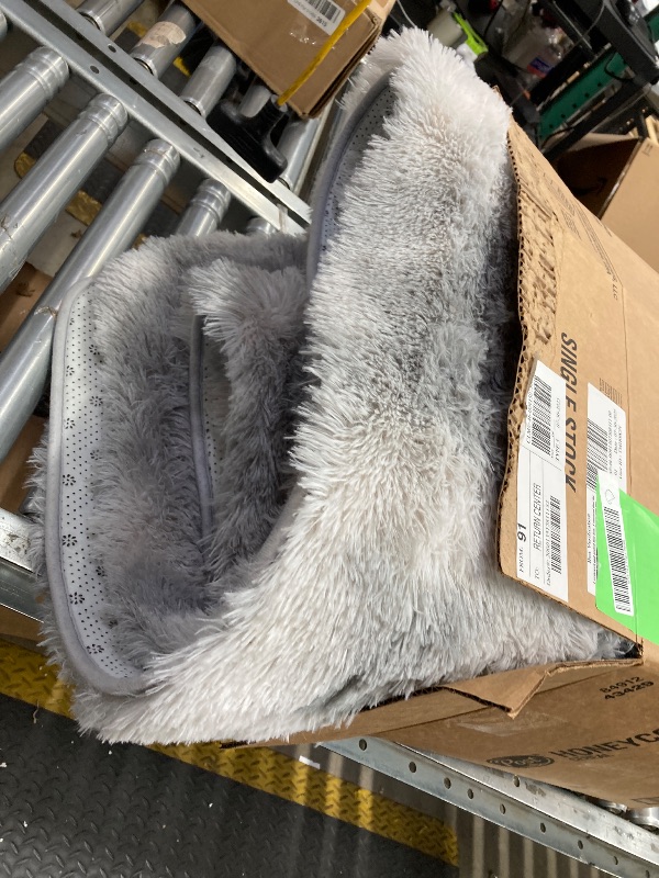 Photo 1 of ***USED**CozyDesg 8ft x 10ft Area Rugs, Soft Fluffy Area Rugs Floor Mat Floor Rugs for Living Room Bedroom Modern Decor Carpet, Light Gray

