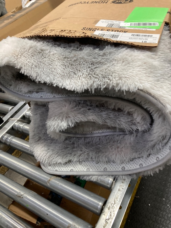 Photo 1 of ***USED**CozyDesg 8ft x 10ft Area Rugs, Soft Fluffy Area Rugs Floor Mat Floor Rugs for Living Room Bedroom Modern Decor Carpet, Light Gray
