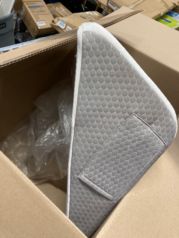 Photo 1 of **used*****Bedluxe Knee Pillow for Back Sleeping, Leg Pillow Knee Wedge Pillow, Memory Foam Wedge Pillows for Legs Post Surgery, Triangle Pillow for Knee Support, Leg Elevation, Knees Hip Back Pain Relief, White