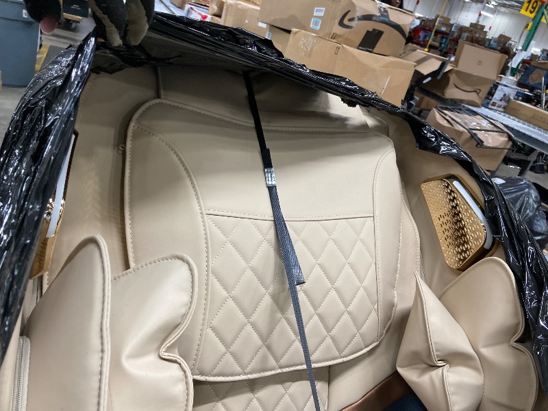Photo 1 of ***UKNKNOWN IF MISSING PARTS**
Advanabd Massage Chair, Full Body Zero Gravity Shiatsu 4D Recliner with Heated Bluetooth Foot Roller, Beige