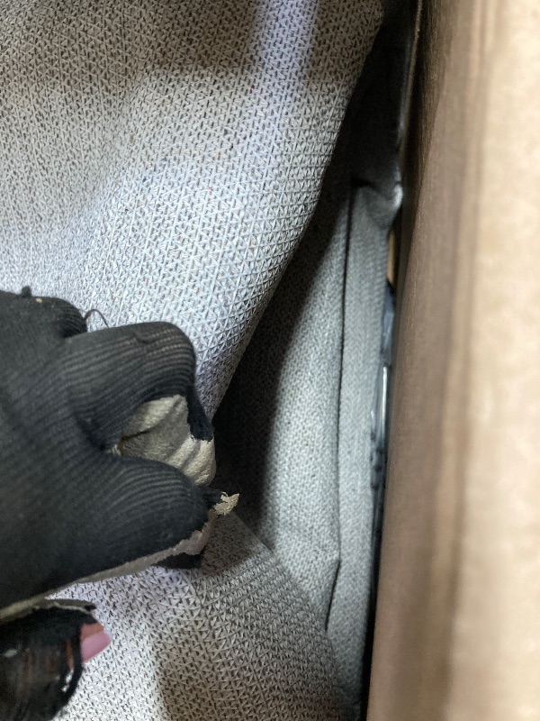 Photo 1 of *** USED**METSAVAIM 6x9 Rug - Ultra Soft Vintage Beige Area Rug for Bedroom, Living Room & Office | Non-Slip Machine Washable Rugs, Ideal for Indoor & Outdoor Use