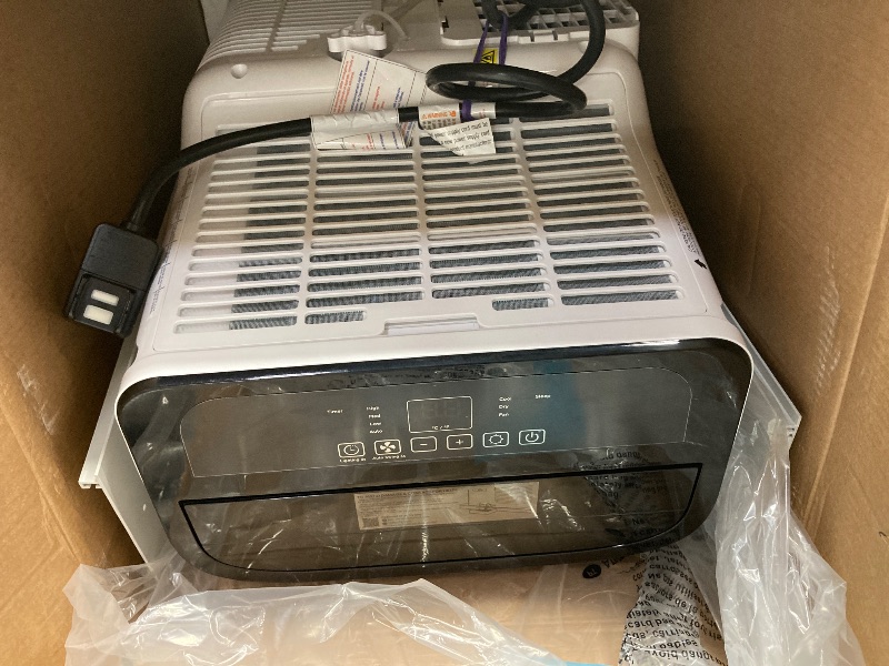 Photo 1 of *** UNABLE  to tested*****12,000 BTU Portable Air Conditioner Cools Up to 500 Sq.Ft, 3-IN-1 Energy Efficient Portable AC Unit with Remote Control & Installation Kits for Large Room, Campervan, Office, Temporary Space