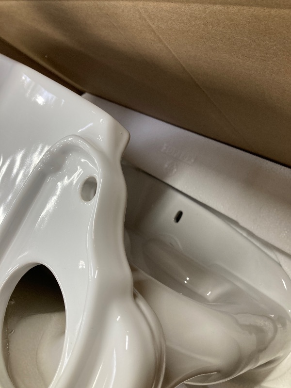 Photo 1 of ***MISSING TANK -SELLING AS BOTTOM TOILET PART ONLY *** SEE PHOTO 
TOTO Drake ONE Piece Elongated 1.28 GPF Universal Height TORNADO FLUSH Toilet  Lever, Cotton White - CST776CEFRG#01