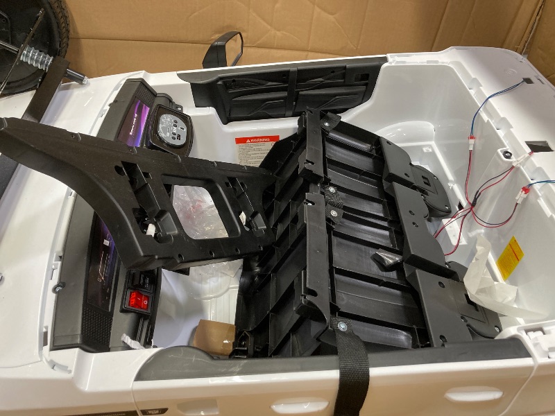 Photo 1 of ***I DON'T KNOW IF IT WORKS, I DON'T KNOW IF IT MISSES PARTS*** cadillac escalade iq