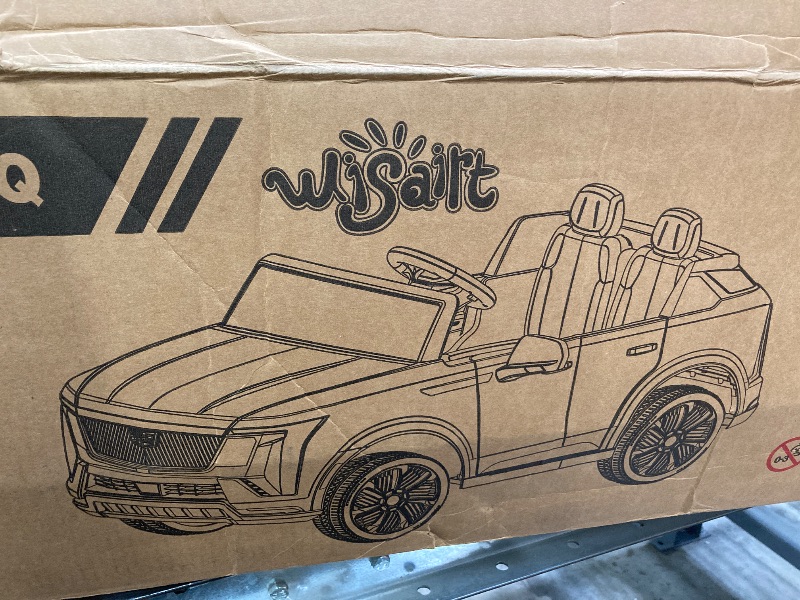 Photo 1 of ***I DON'T KNOW IF IT WORKS, I DON'T KNOW IF IT MISSES PARTS*** cadillac escalade iq