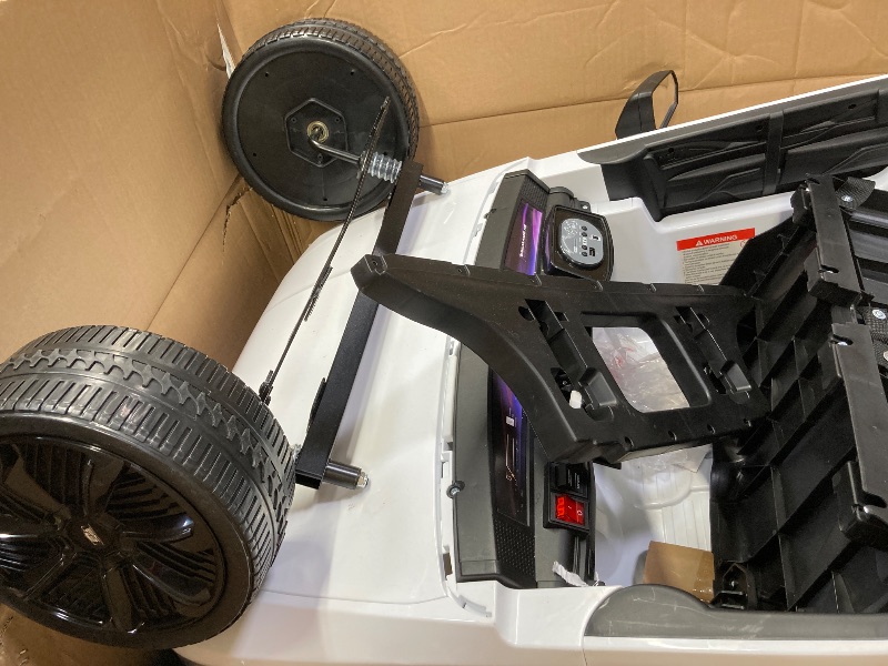 Photo 1 of ***I DON'T KNOW IF IT WORKS, I DON'T KNOW IF IT MISSES PARTS*** cadillac escalade iq