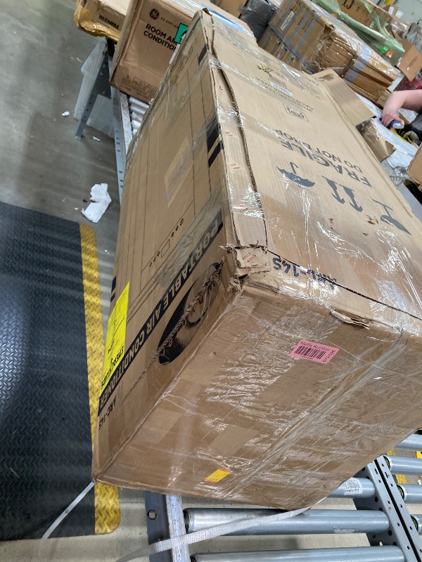 Photo 1 of **PARTS ONLY** Whynter Portable Air Conditioner 14,000 BTU with Dual Hose Dehumidifier & Cooling Fan for 500 Sq Ft Rooms, Includes AC Unit Window Kit, ARC-14S (9,500 SACC)