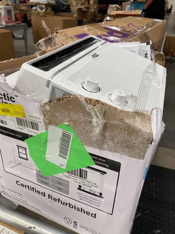 Photo 1 of *** IMAGE REFERENCE *** Midea MAW05R1JWT-B Electronic 5K 5,000 BTU, 3-in-1 Fan/Dehumidifier Window AC Unit, Easycool Air Conditioner with Remote Control, Cools up to 150 Sq. Ft, Fits Bedroom, Study, Office, White