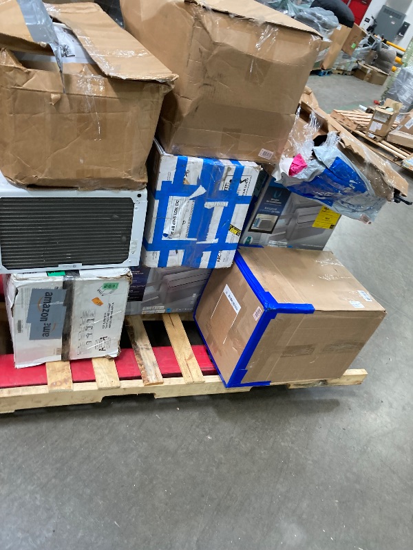Photo 1 of ****no returns accepted***** final sale *****pallet with air conditioners and possible some fans only for parts, remote control or some part may be missing this pallet also contains small miscellanious item retail price is estimated for parts.