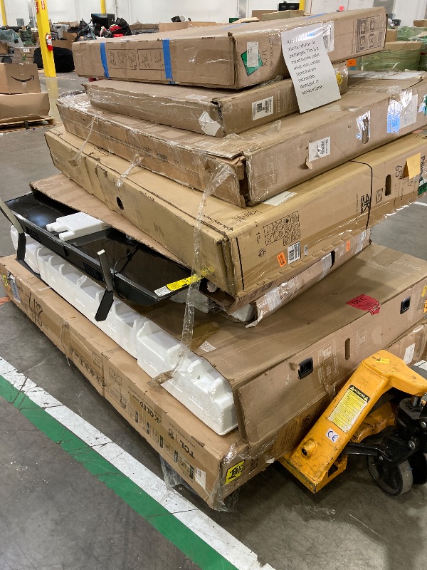 Photo 1 of ********No returns***No refund*******TV pallet doesn't work, only for parts of different brands and sizes. Some turn on, others don't. Broken screens, possibly missing cables and remote control. Returns not accepted. Final sale, approximate retail price o