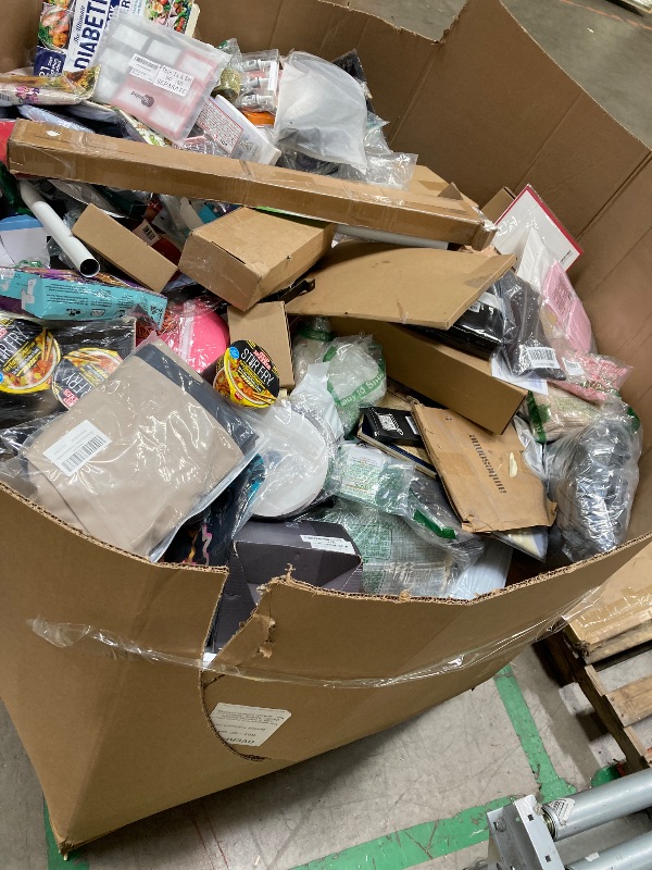 Photo 1 of ********No returns***No refund*******Box Size: 4-Foot Pallet (Truck/Trailer Pickup Only) | This 4-foot pallet contains roughly 200-300 assorted items, the same types we list for auction daily. Sourced from return centers, items are uninspected and may be 