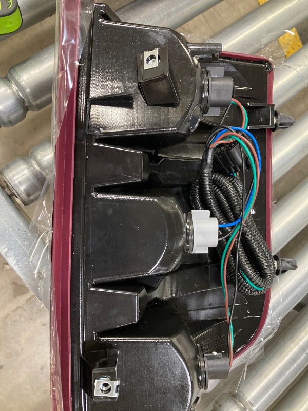 Photo 1 of **SMALL PART BROKE OFF BACK TO SECURE IN PLACE-SEE PICS**OKLPF Rear Brake Tail Lights Compatible With 2007-2013 Chevy Silverado 1500 2500HD 3500HD,Replacement Red Taillights Assembly,Included Bulbs and Harness,Driver and Passenger Side