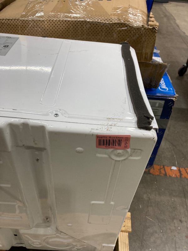 Photo 1 of ****no returns accepted***** final sale *****pallet with air conditioners and possible some fans only for parts, remote control or some part may be missing this pallet also contains small miscellanious item retail price is estimated for parts.