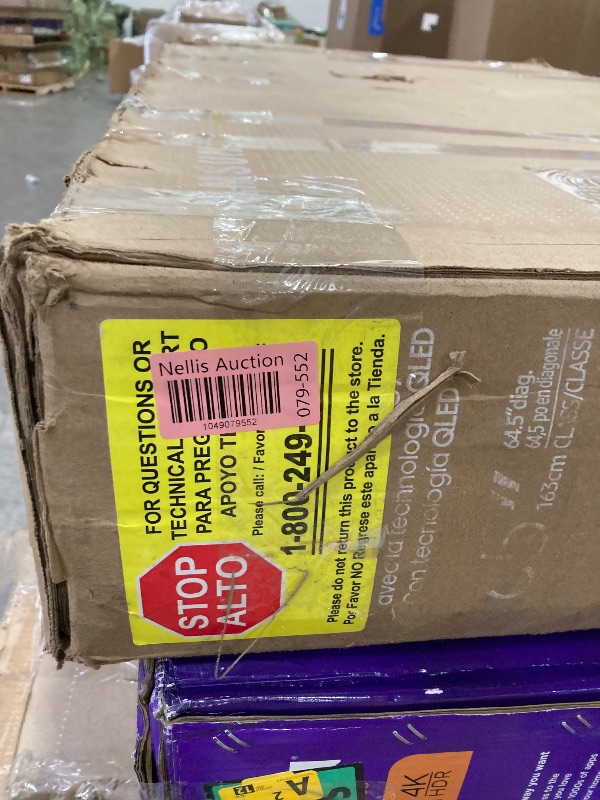 Photo 1 of ********No returns***No refund*******TV pallet doesn't work, only for parts of different brands and sizes. Some turn on, others don't. Broken screens, possibly missing cables and remote control. Returns not accepted. Final sale, approximate retail price o