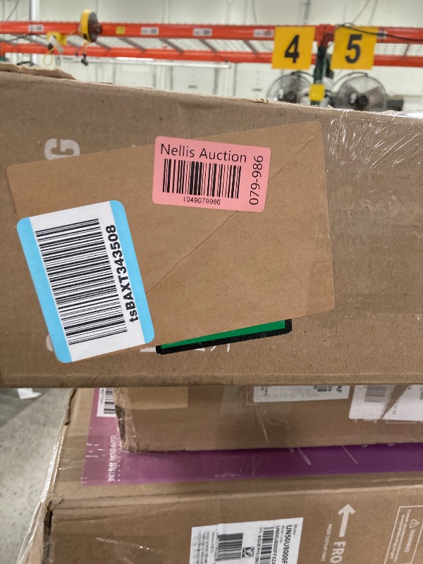 Photo 1 of ********No returns***No refund*******TV pallet doesn't work, only for parts of different brands and sizes. Some turn on, others don't. Broken screens, possibly missing cables and remote control. Returns not accepted. Final sale, approximate retail price o