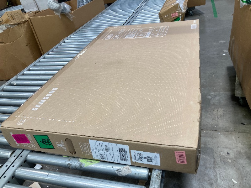 Photo 1 of ** TV WORKS BUT SCREEN HAS SOME DEFECTS **


Samsung 55-Inch Class QLED Q7F Series Samsung Vision AI Smart TV (2025 Model, 55Q7F) Quantum HDR, Object Tracking Sound Lite, Q4 AI Gen1 Processor, 4K upscaling, Gaming Hub, Alexa Built-in