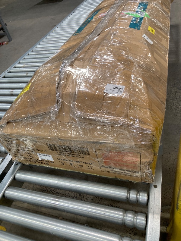 Photo 1 of  BOX 1 OF 2 ***PARTS ONLY SELLING AS PARTS ONLY*** 
Modern Fabric Sofas