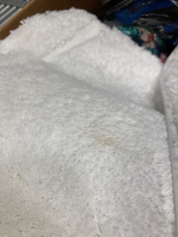 Photo 1 of **DIRTYT**  SHACOS Super Soft Bathroom Runner Rugs Set of 2 Pieces 20x47 + 20x32 inch Fluffy Absorbent Bath Mats Non Slip Bath Rugs Bathroom Carpet Machine Wash Dry, White