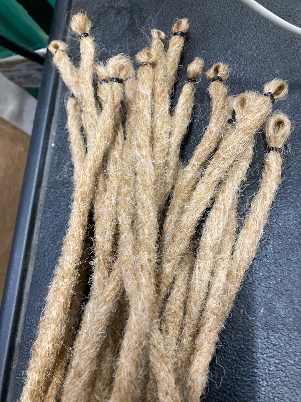 Photo 1 of **NOT IN ORIGINAL PACKAGE**Leeven 24 Inch Synthetic Dreadlock Extensions 20 Strands Hippie Single Ended Dreads Ombre Blonde 0.6 cm Width Loc Extensions Reggae Style Crochet Hair for Women