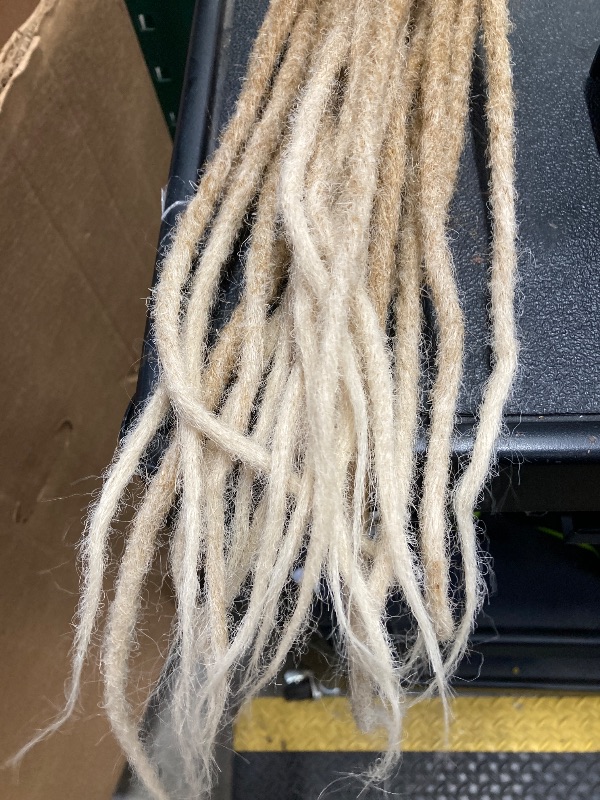 Photo 1 of **NOT IN ORIGINAL PACKAGE**Leeven 24 Inch Synthetic Dreadlock Extensions 20 Strands Hippie Single Ended Dreads Ombre Blonde 0.6 cm Width Loc Extensions Reggae Style Crochet Hair for Women