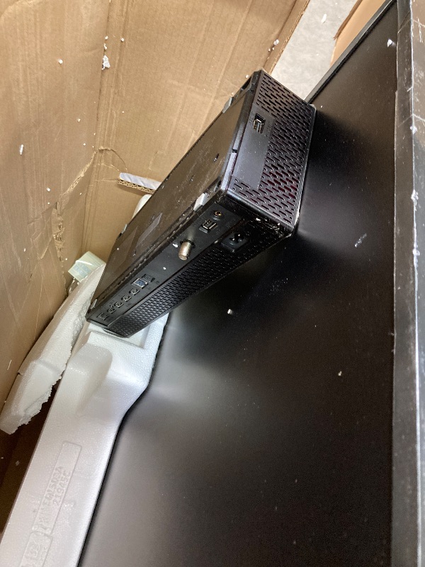 Photo 1 of ***PARTS ONLY***CRACKED SCREEN***Samsung 50-Inch Class The Frame LS03F 4K QLED Smart TV (2025 Model) Modern Frame Design, NQ4 AI Gen2 Processor, Art Mode, Artful Picture Quality, Samsung Vision AI, Alexa Built-in