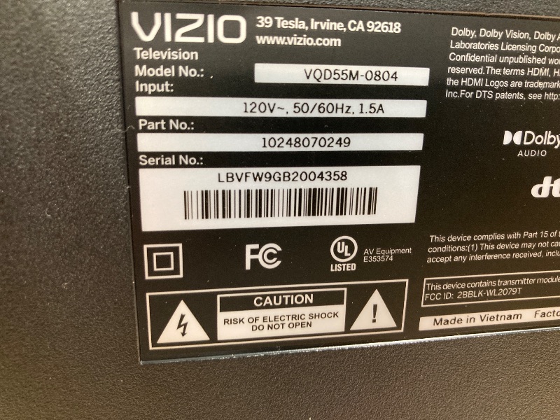 Photo 1 of ****FOR PARTS ONLY***CRACKED SCREEN***VIZIO M55Q6L4 55 in.; Class Quantum 4K QLED HDR Smart TV