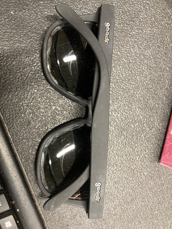 Photo 1 of ***PLZ REFER TO PICS FOR MINOR DAMAGE ON LENS***goodr Ron's Smoke and Mirrors Polarized Sunglasses for Men & Women, Limited Edition, Medium Sized (OG), Black Solid Frame with Silver Mirrored Reflective Lenses, UV400 Protection, No Slip, No Bounce