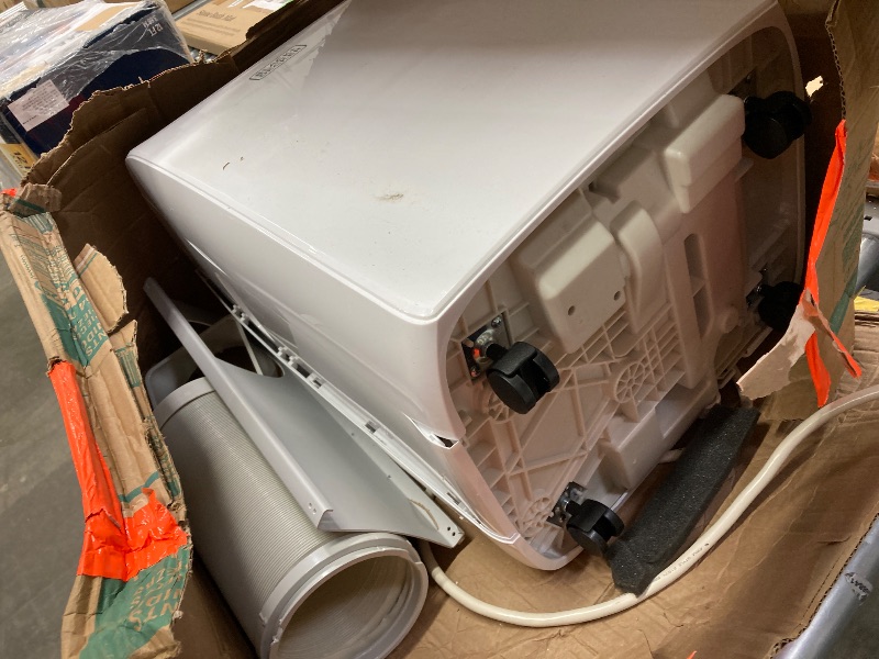 Photo 1 of ***A CODE COMES UP WHEN POWERED ON* PLZ REFER TO PICTURE* ITEM IS NON FUNCTIONAL***BLACK+DECKER Smart Portable Air Conditioner, 14,000 BTU (10,200 BTU SACC) for Rooms up to 700 Sq. Ft., Smart Portable AC with Follow Me Remote and Window Kit, BPACT14WT, Wh
